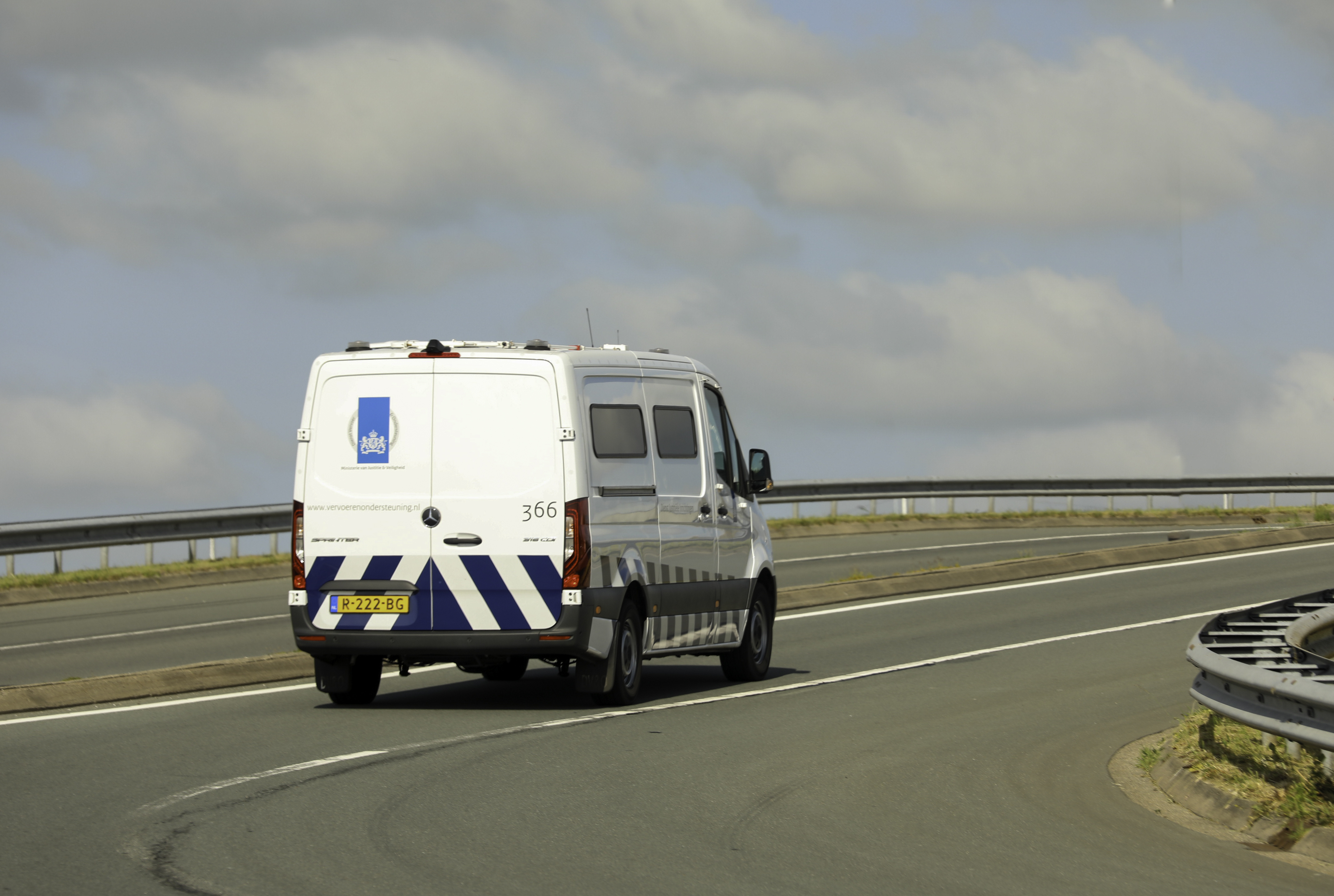 Auto Dienst Justitiële Inrichtingen